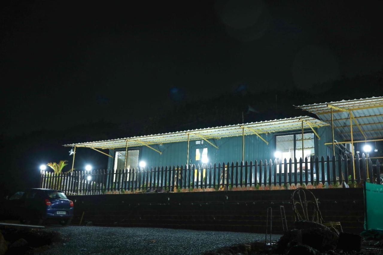 Paradise Point - Container Concept Villa Ratnagiri