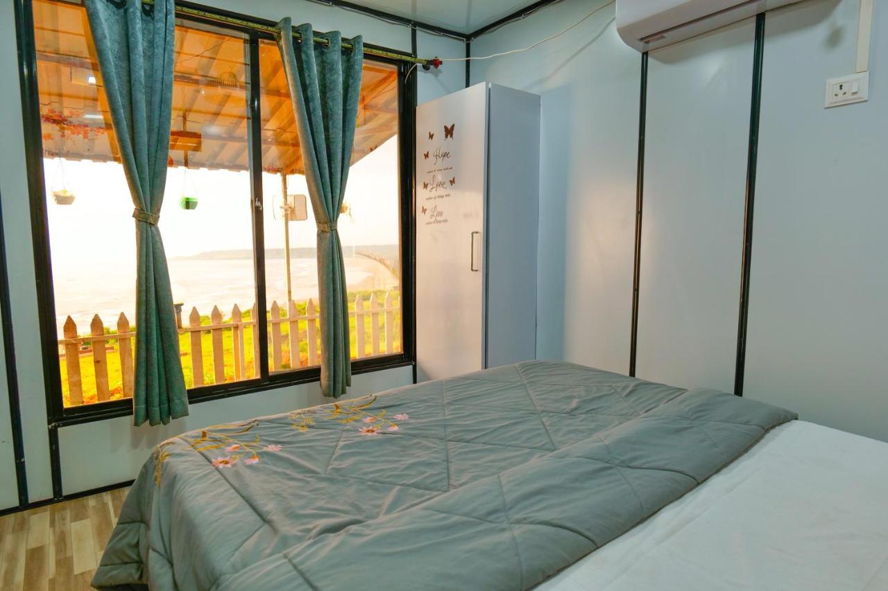 Paradise Point - Container Concept * Ratnagiri